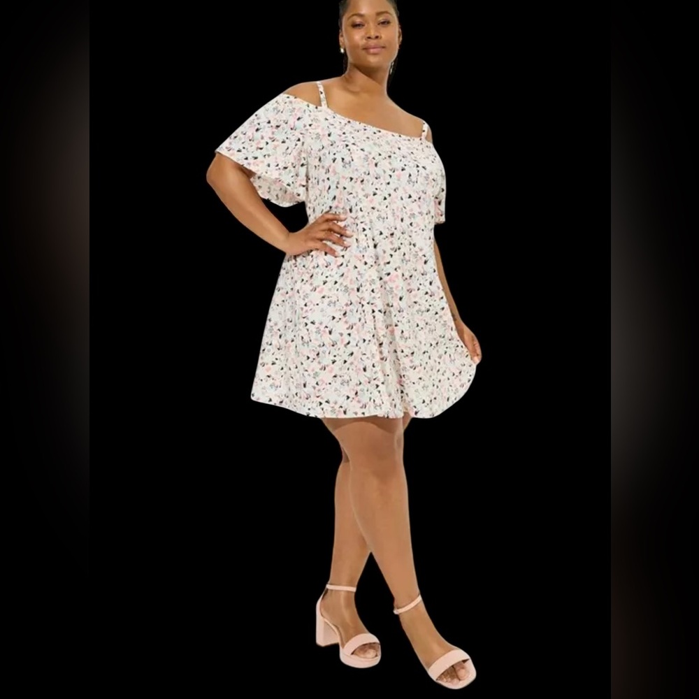 Torrid Mini Challis Cold Shoulder Trapeze Dress Sz 0 - Picture 1 of 9